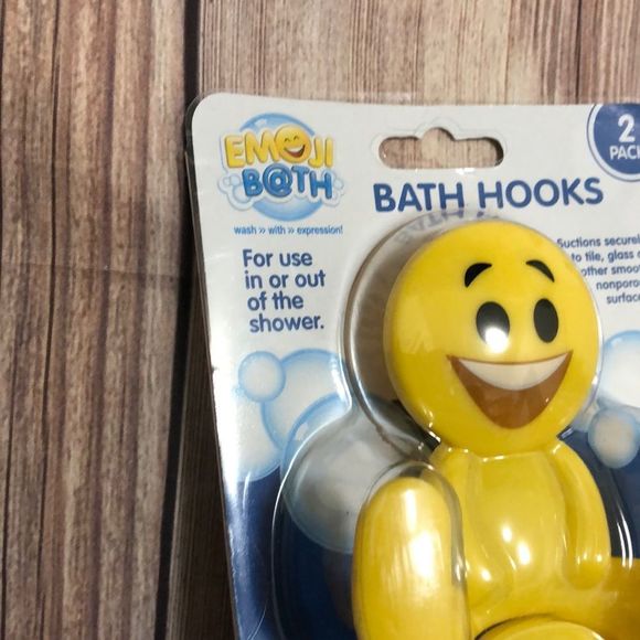 NWT Emoji bath hooks- 2 pack - Picture 3 of 7
